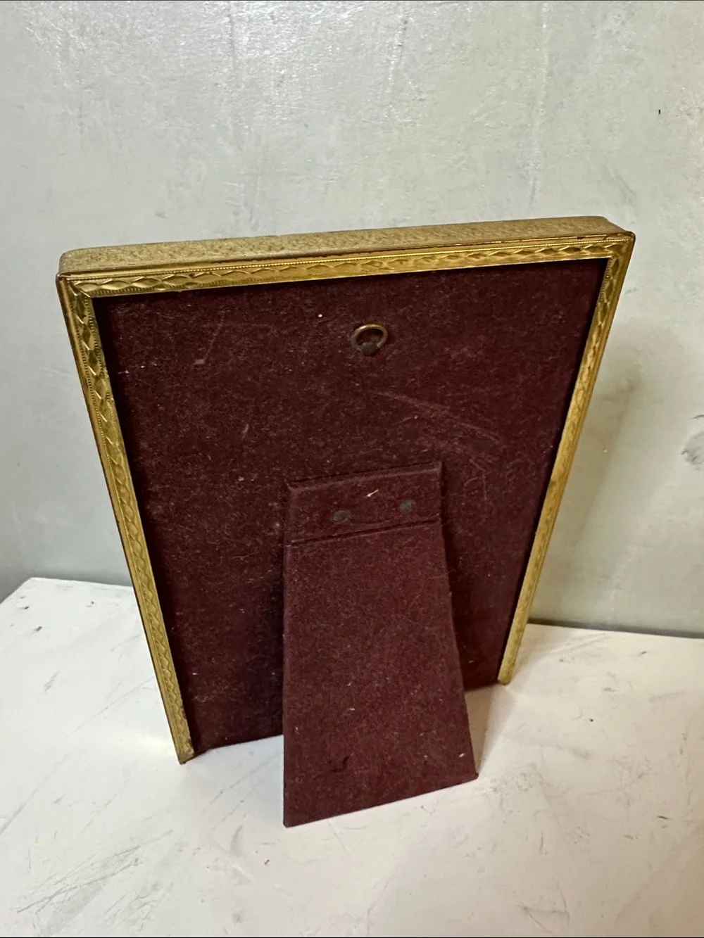 Vintage BRIGHT GOLD ORNATE Metal Picture Frame FITS 5X7